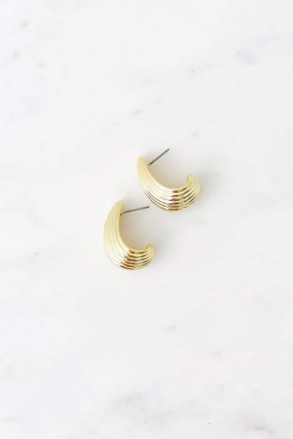 Abstract Ridged Earring-Gold