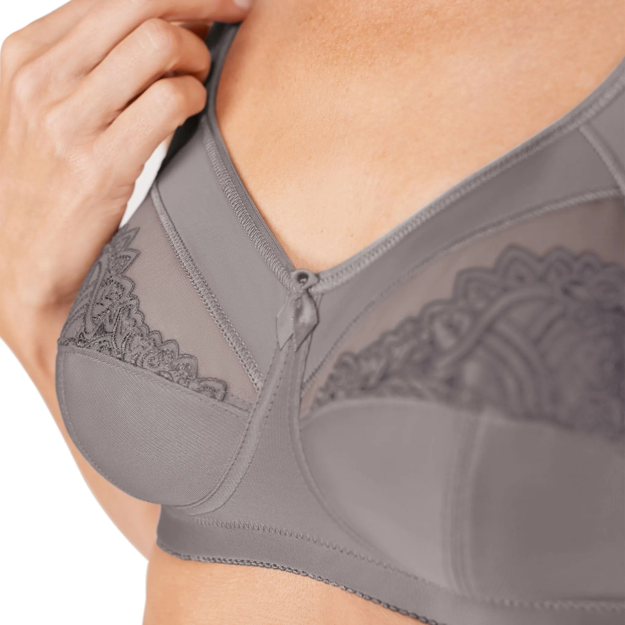 Amoena® Isadora Wire-Free Bra Rose Nude