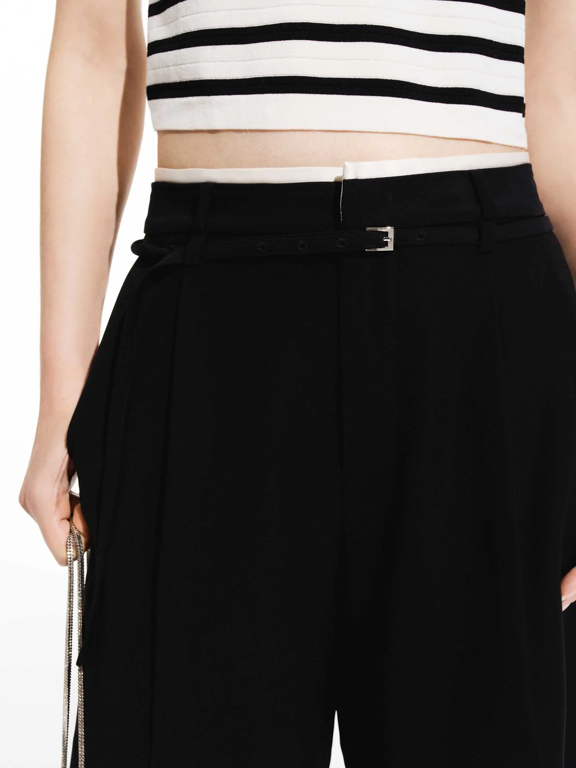 Contrast Detail Suit Shorts