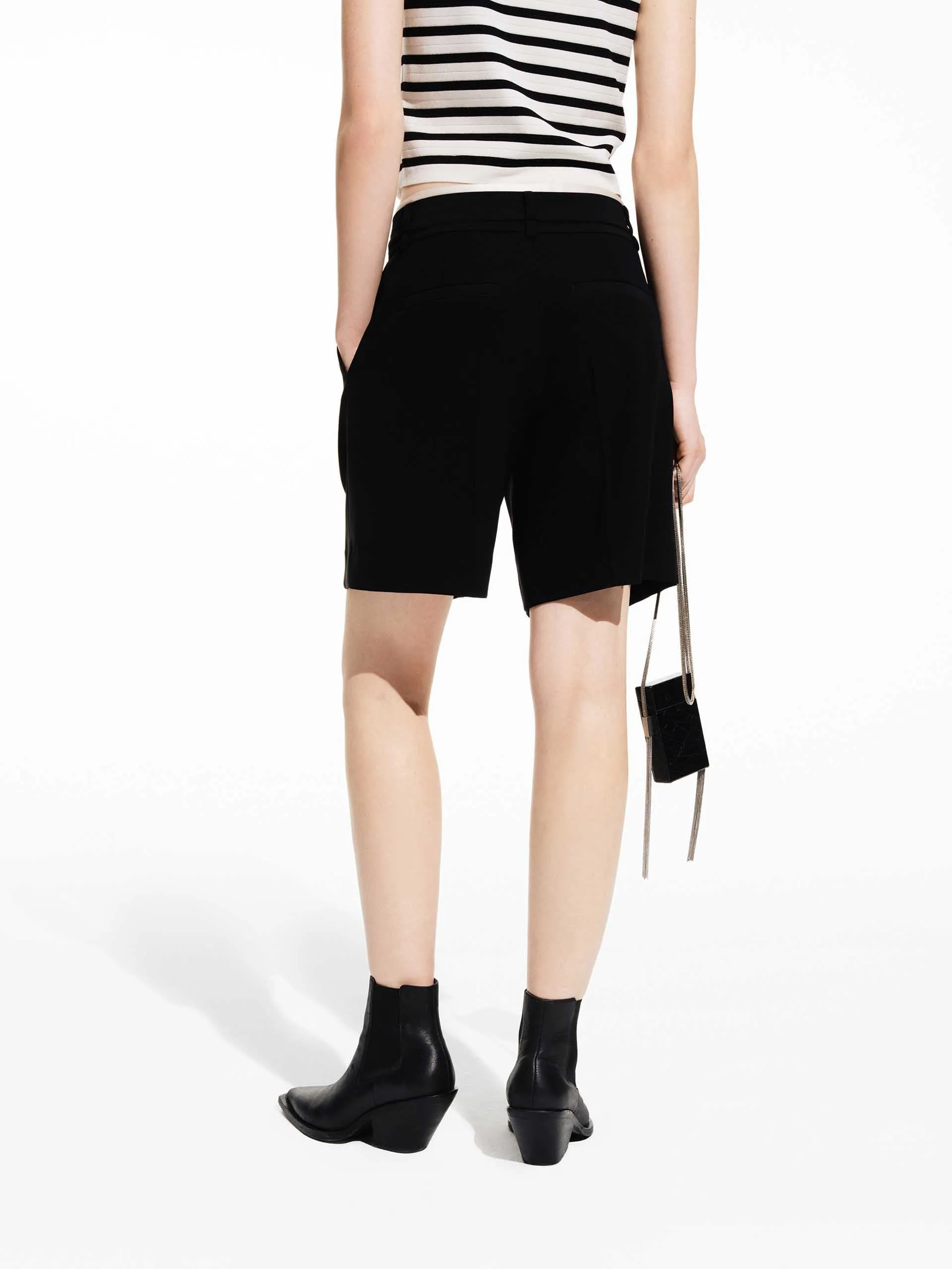 Contrast Detail Suit Shorts